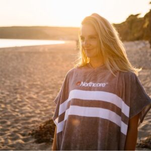 2025 Northcore Beach Basha Stripe Capuchonhanddoek Verschoningsbadjas