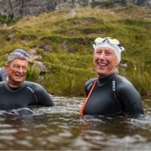 2025 ZONE3 Dames Active-Flex Wetsuit - Black / Orange